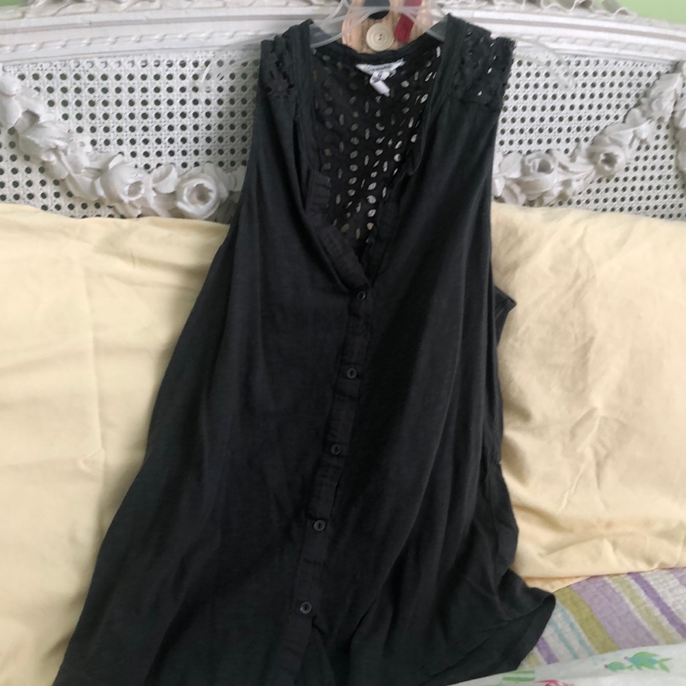 Button up sleeveless top